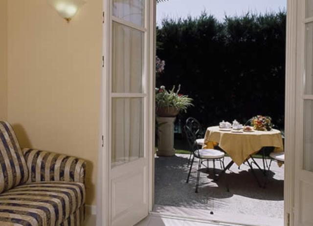 Hotel Villa Delle Palme Cannobio Buitenkant foto