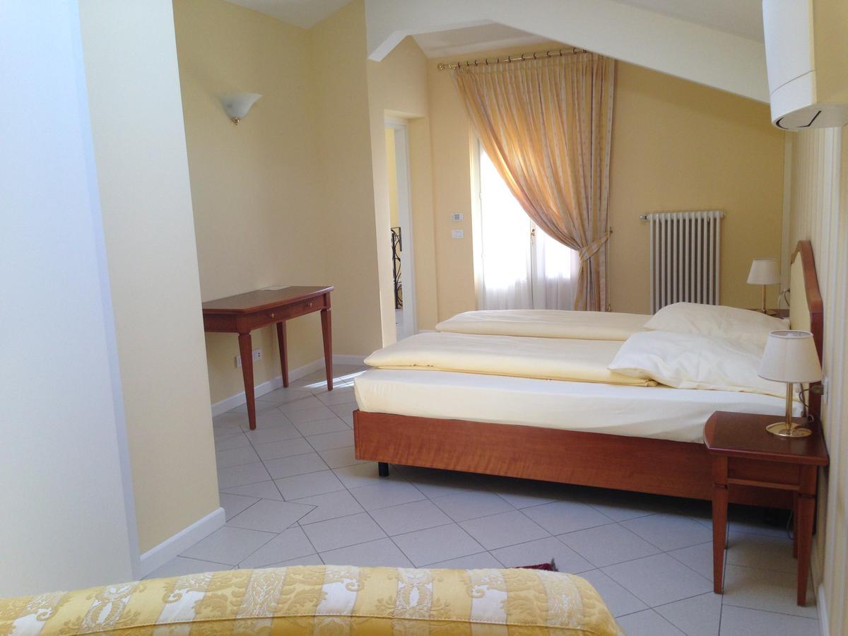 Hotel Villa Delle Palme Cannobio Buitenkant foto